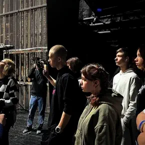 РАБОТНИК СЦЕНЫ